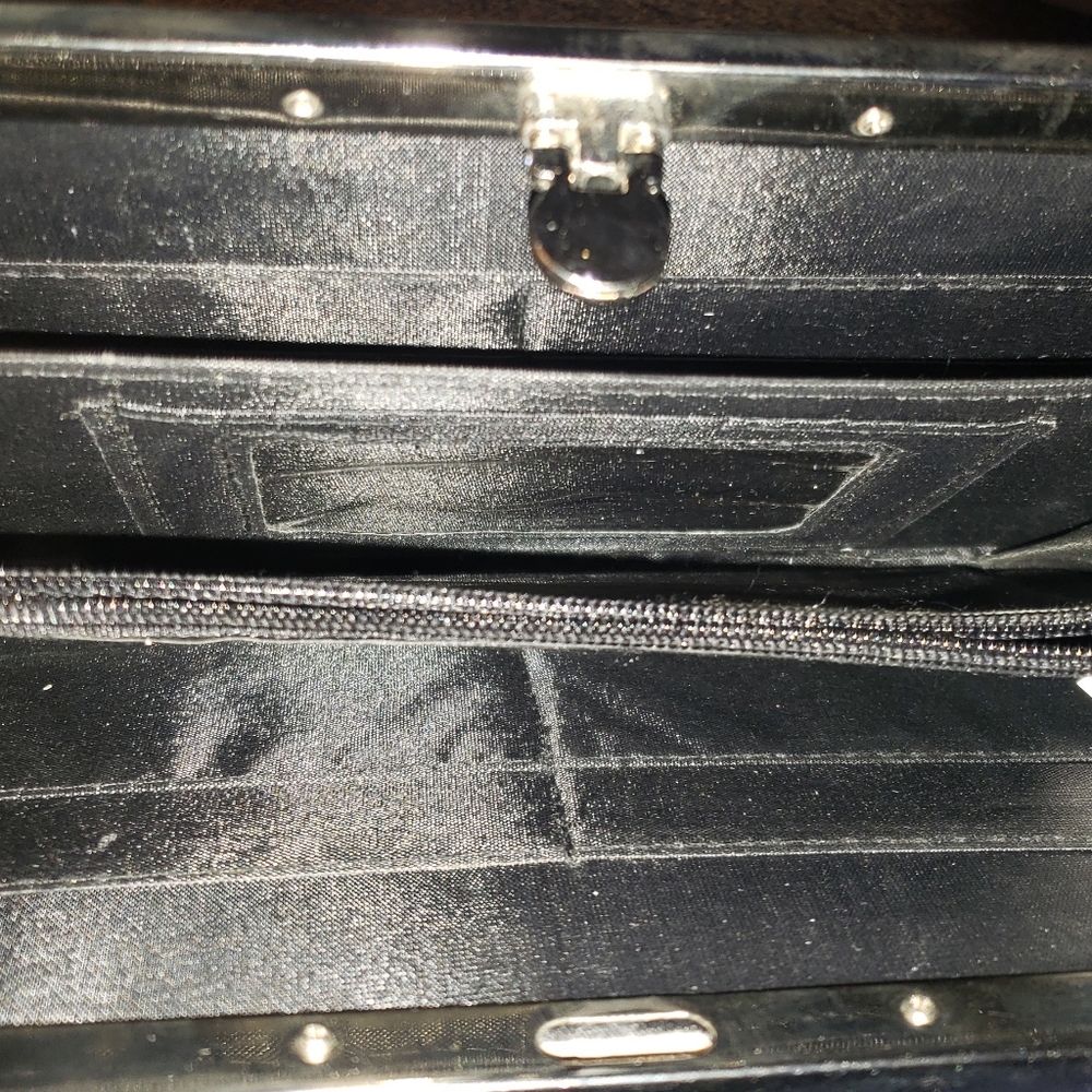 Wallet - Picture 3 of 4